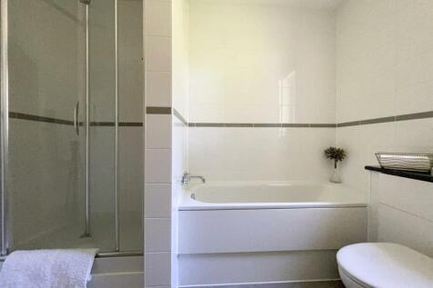 Ensuite.jpg