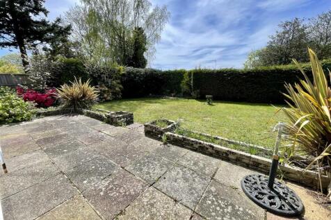 7. patio2.jpg