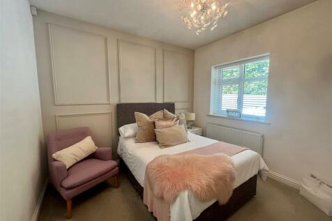 6. Bedroom2.jpg