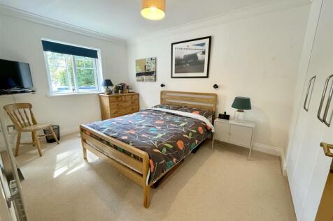 6. bed2.jpg