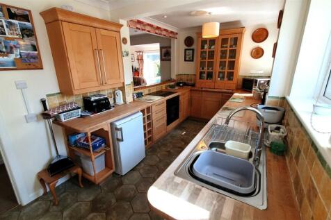 Kitchen longshot.jpg