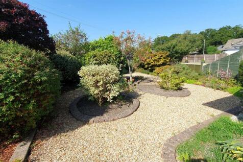 Front garden.jpg