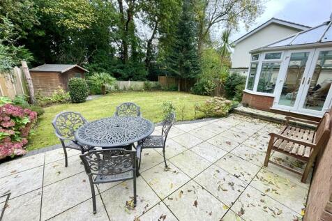 11. garden.jpg