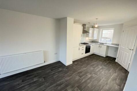 3. Open plan kicthen.jpg