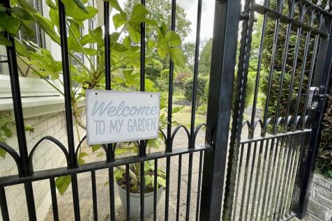 gates to f garden.jpg