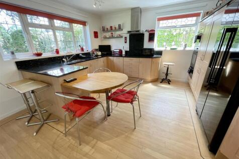 kitchen3.jpg