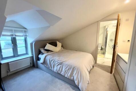 8. Bedroom 2.jpg