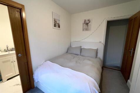 9. Bedroom 3.jpg