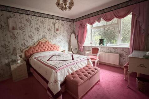 6. bedroom1.jpg