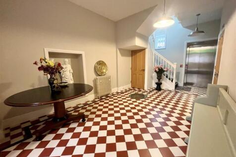 Communal Entrance.jpg