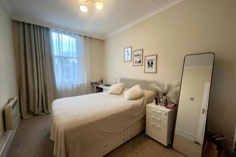 5. Bedroom 1.jpg