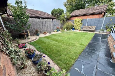 11. garden2.jpg