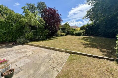 11. garden.jpg