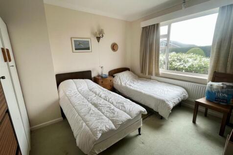 6. Bedroom 2.jpg