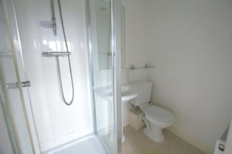 9. Ensuite.jpg