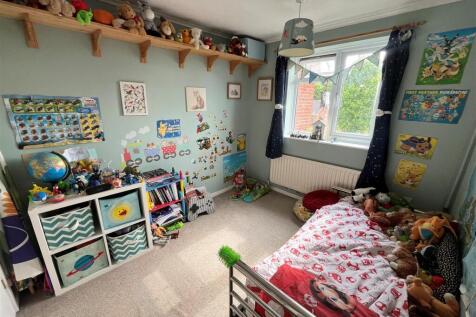 5. Bed1.jpg