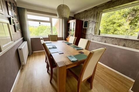 4. dining rm.jpg