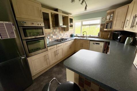kitchen2.jpg