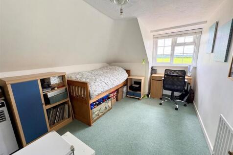 9. bed4.jpg