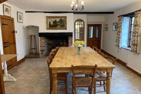 dining_room_3_c5qmcy.jpg