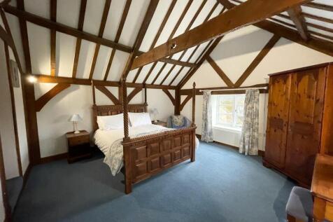 master_bedroom_y8jhac.jpg