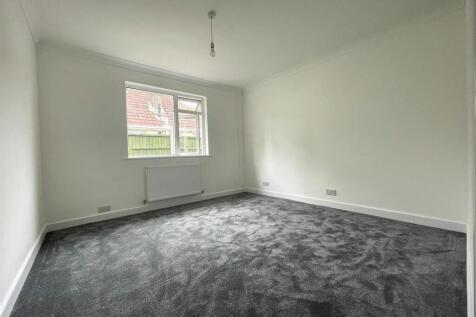 Bed 3.jpg
