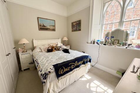 5. bed1.jpg