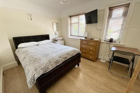 10.bed4.jpg