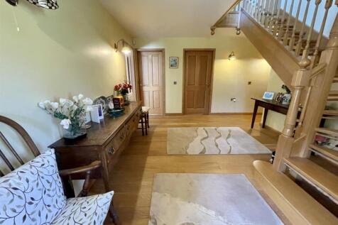 entrance hall.JPEG