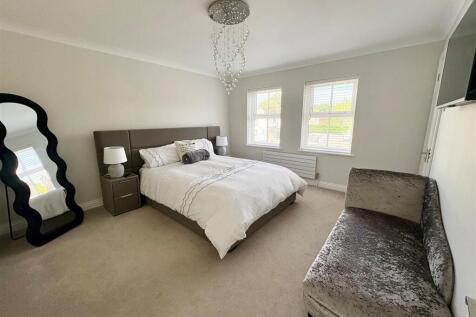 6. bed1.jpg