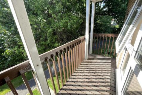 Balcony 1.jpg