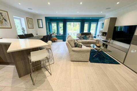 3.kitchen lounge diner.jpg