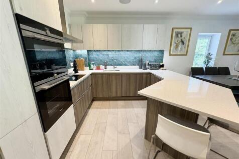 kitchen2.jpg