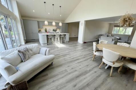 4. living space lounge.jpg