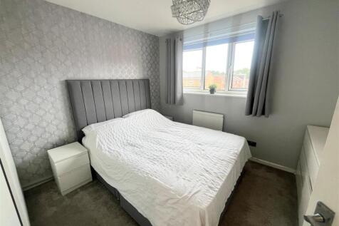 4. Bed1.jpg