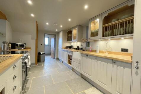 Kitchen.jpg