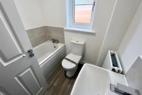 Bathroom.jpg