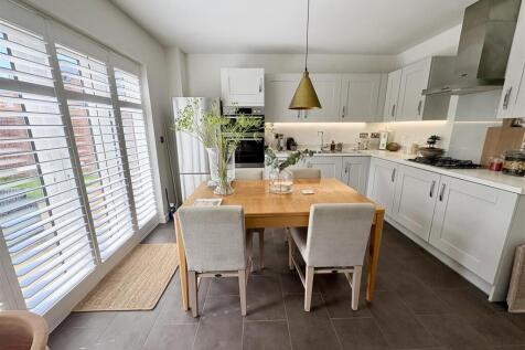 kitchen2.jpg