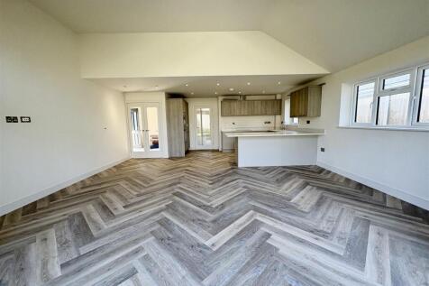 living to kitchen.jpg