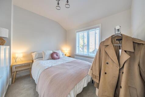 8. 1382200-28-691f44a198362.jpg