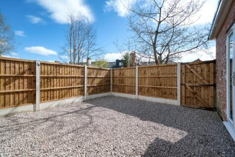 PRIVATE COURTYARD