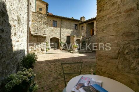 Inner courtyard