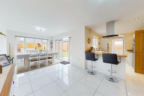 Dining / Breakfast Area