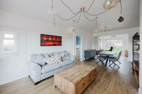 Lounge / Diner