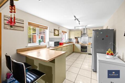 Kitchen / Breakfast Room