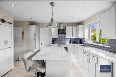 Kitchen / Breakfast Room