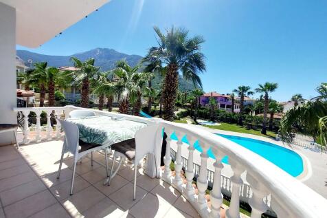 Lounge Balcony
