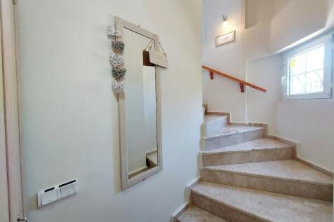Private Entrance