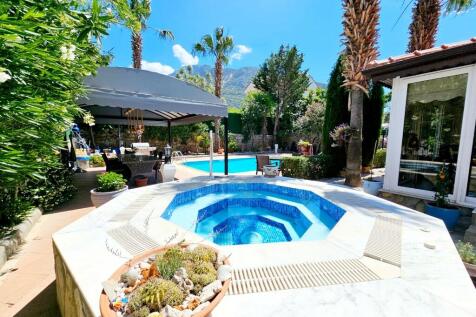 Poolside Jacuzzi