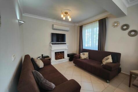 Lounge with Aircon